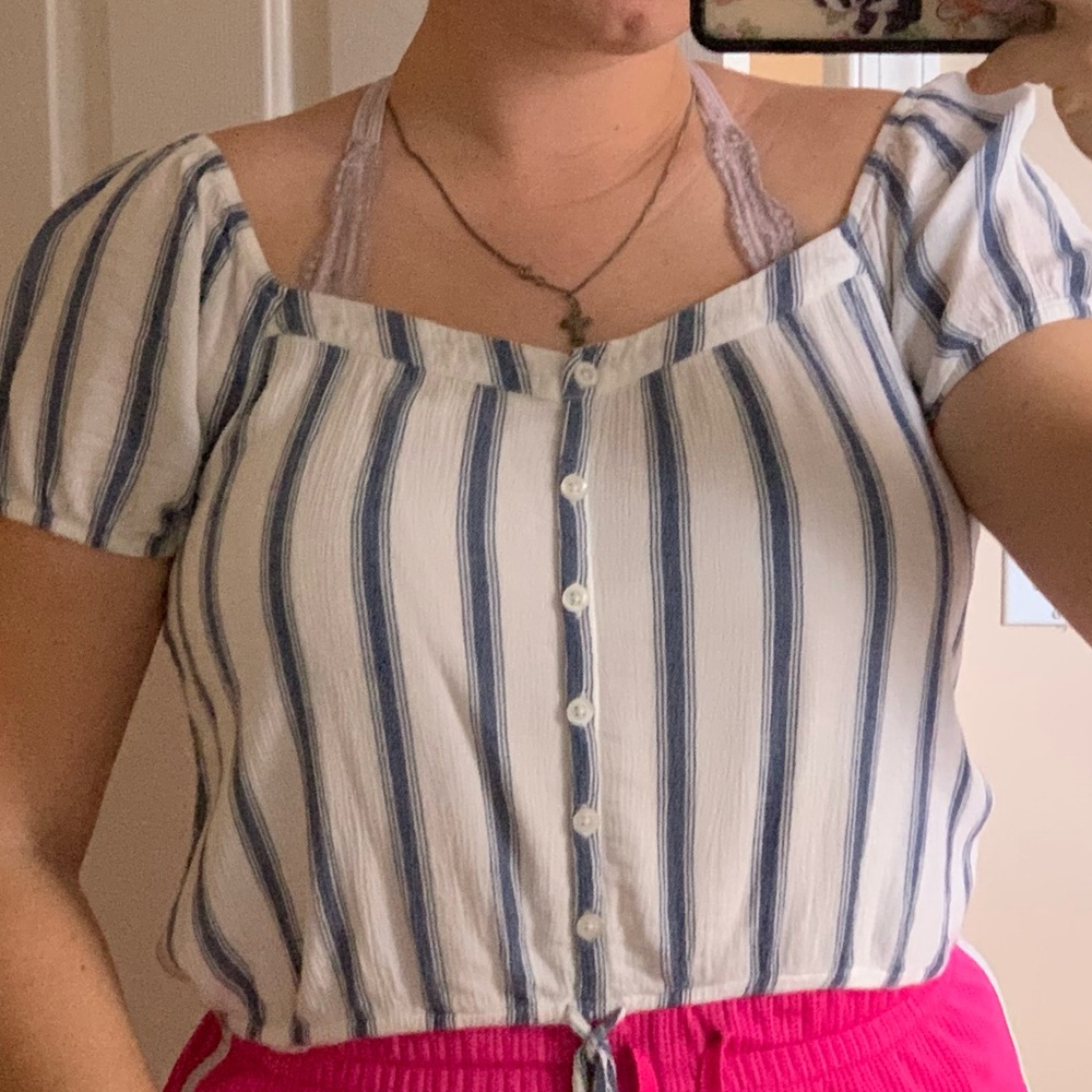 HOLLISTER STIPED CROP TOP